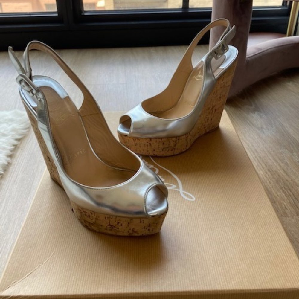 Louboutin Une Plume Silver Slingback Wede